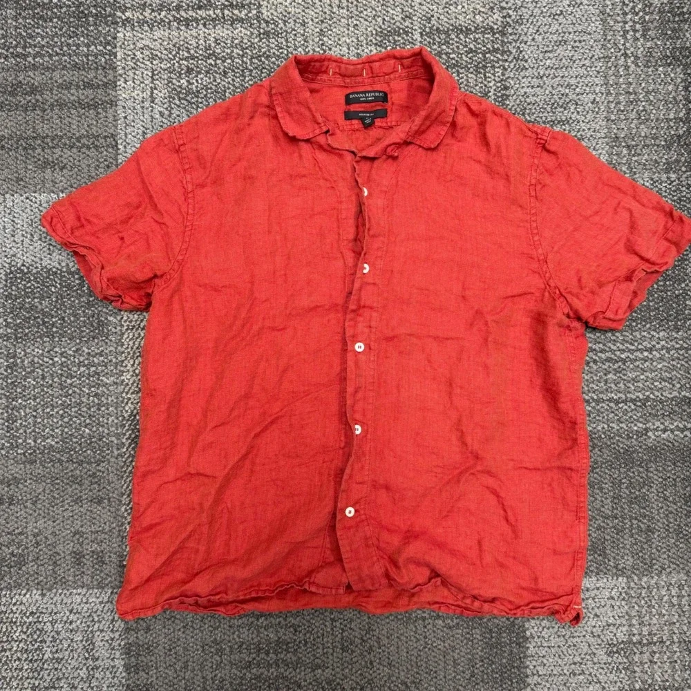 Banana Republic Relaxed Fit Shirt Mens L Red Solid 100% Linen Short Sleeve